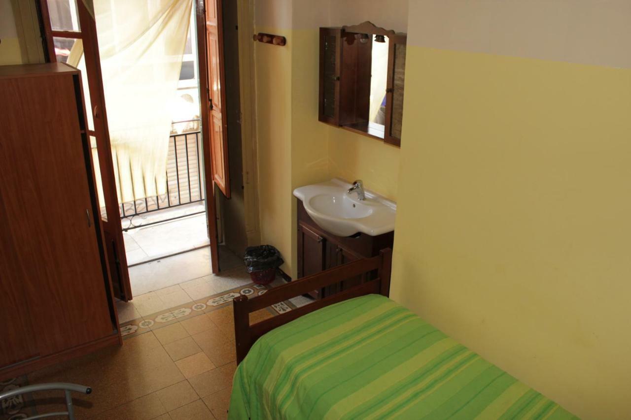 B&B Stazione Centrale Palermo Luaran gambar
